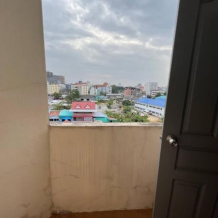 פאטאיה Rooftop Room In We Residence מראה חיצוני תמונה